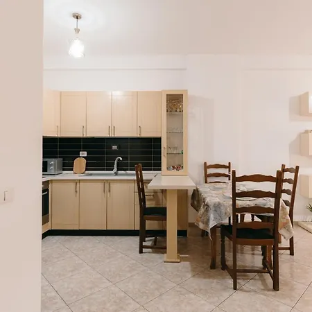 Rs Place 1-bedroom Апартаменты Тирана