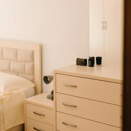 Rs Place 1-bedroom شقة *